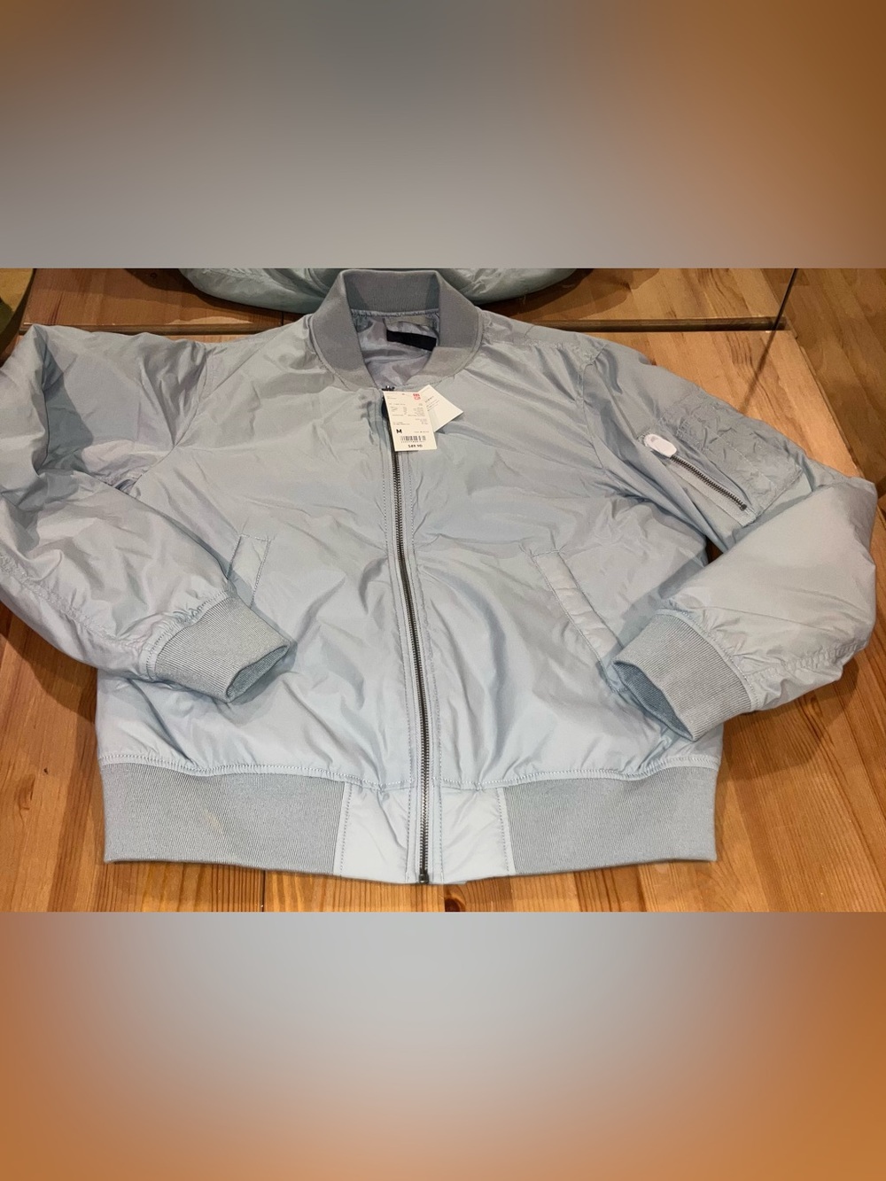 NWT UNIQLO MA-1 Jacket Light Gray Bomber Size Medium Water Repellant
